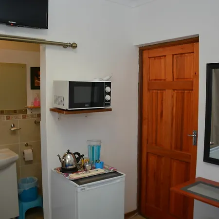 Blue Crane Guest House Bloemfontein Exterior photo
