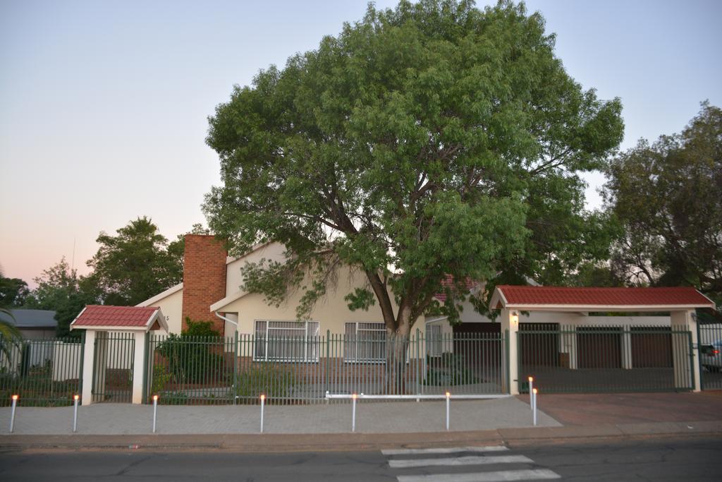 Blue Crane 2* Bloemfontein